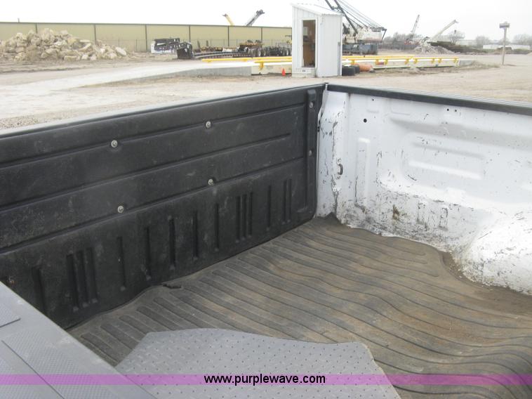 image for item K2989 2008 Toyota Tundra double cab pickup tuck