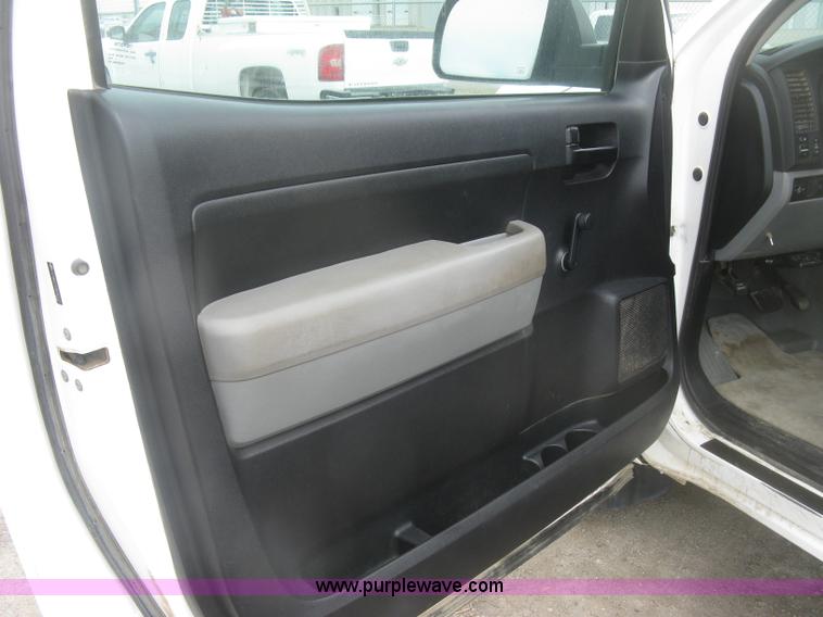 image for item K2991 2008 Toyota Tundra pickup truck