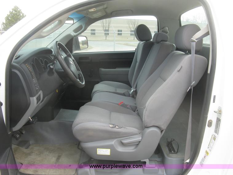 image for item K2991 2008 Toyota Tundra pickup truck