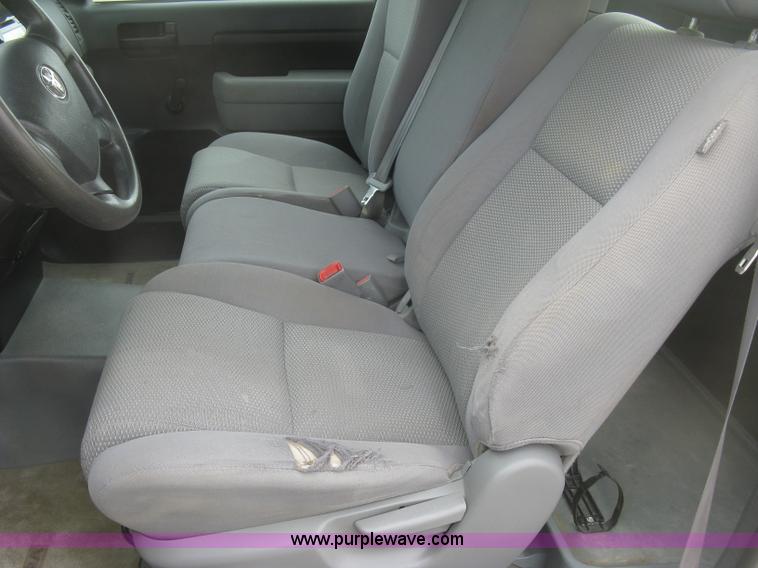 image for item K2991 2008 Toyota Tundra pickup truck