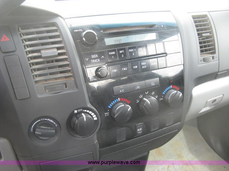 image for item K2991 2008 Toyota Tundra pickup truck