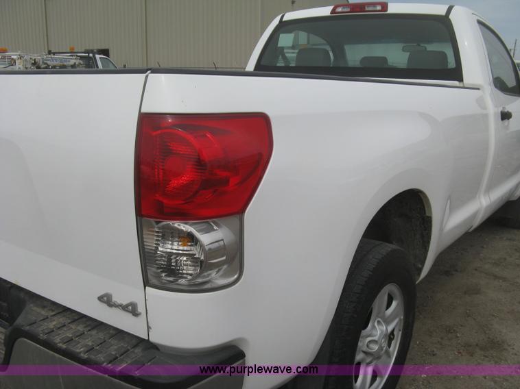 image for item K2991 2008 Toyota Tundra pickup truck