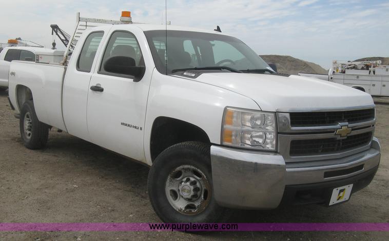 image for item K2992 2007 Chevrolet Silverado 2500 HD pickup truck