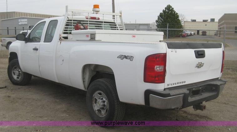 image for item K2992 2007 Chevrolet Silverado 2500 HD pickup truck