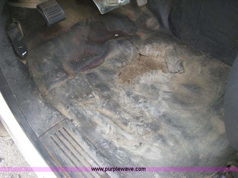 image for item K2992 2007 Chevrolet Silverado 2500 HD pickup truck