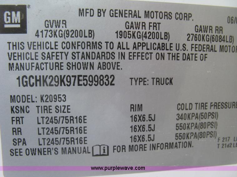 image for item K2992 2007 Chevrolet Silverado 2500 HD pickup truck