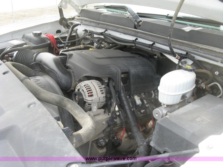 image for item K2992 2007 Chevrolet Silverado 2500 HD pickup truck