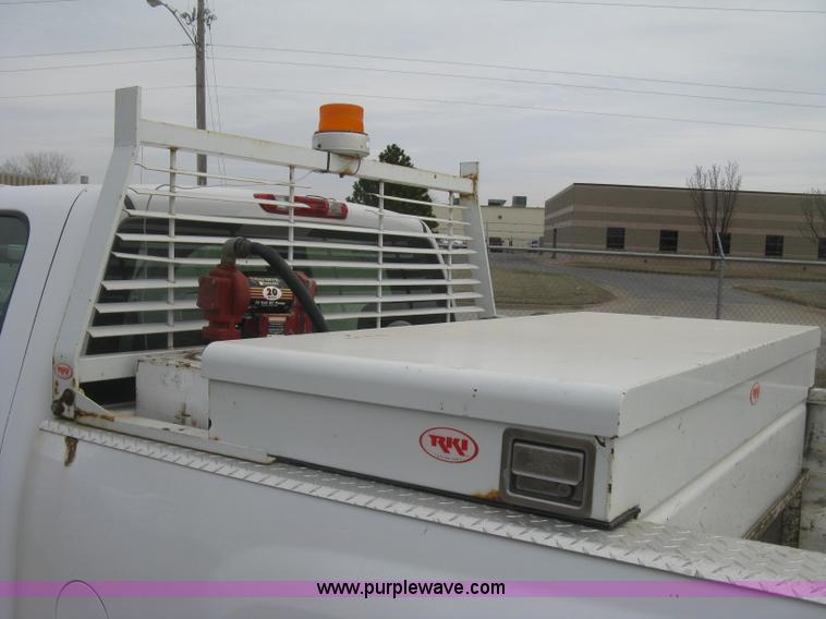 image for item K2992 2007 Chevrolet Silverado 2500 HD pickup truck