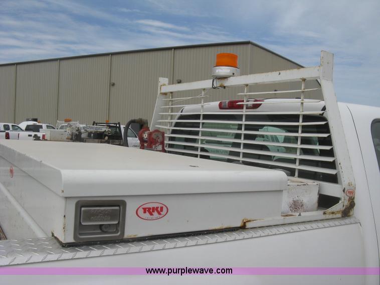 image for item K2992 2007 Chevrolet Silverado 2500 HD pickup truck