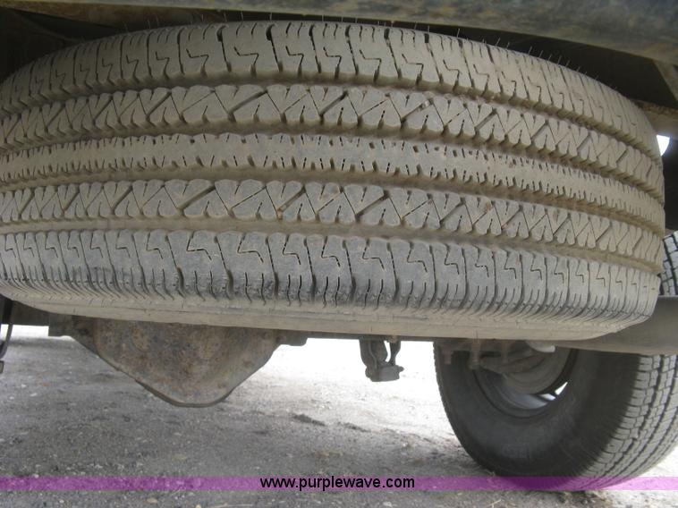 image for item K2992 2007 Chevrolet Silverado 2500 HD pickup truck