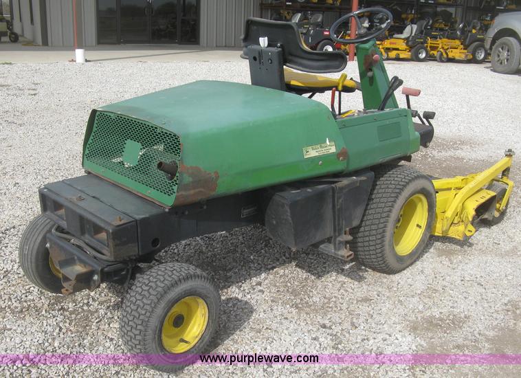 image for item K2993 John Deere F915 riding lawn mower