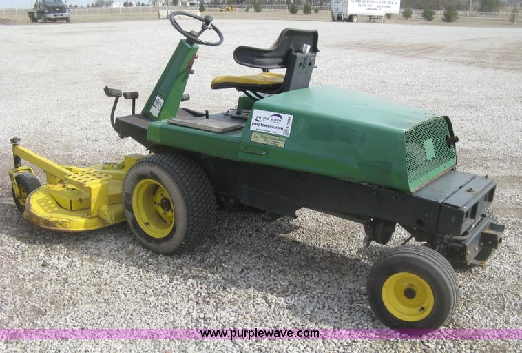 image for item K2993 John Deere F915 riding lawn mower