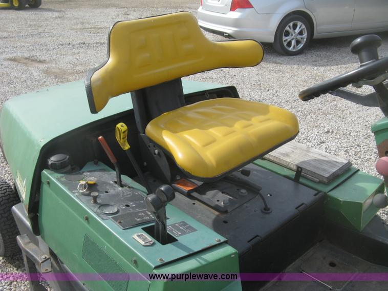 image for item K2993 John Deere F915 riding lawn mower