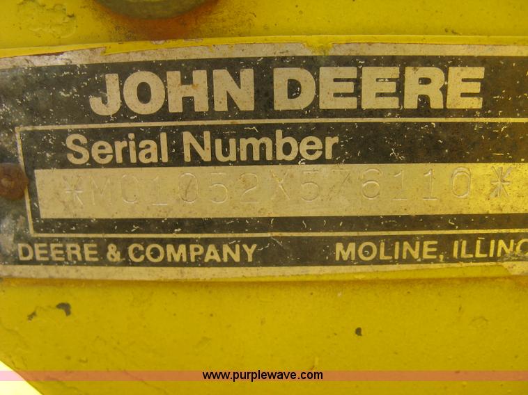 image for item K2993 John Deere F915 riding lawn mower