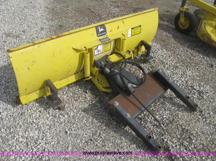 image for item K2993 John Deere F915 riding lawn mower