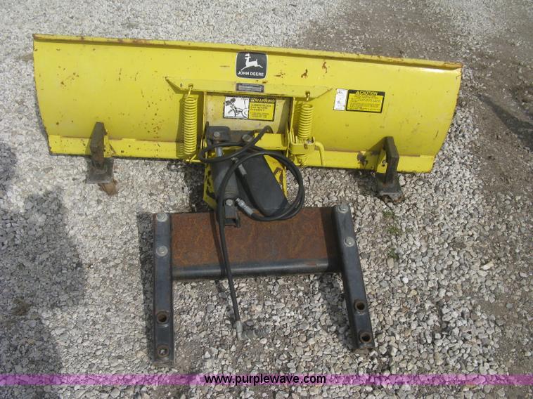 image for item K2993 John Deere F915 riding lawn mower