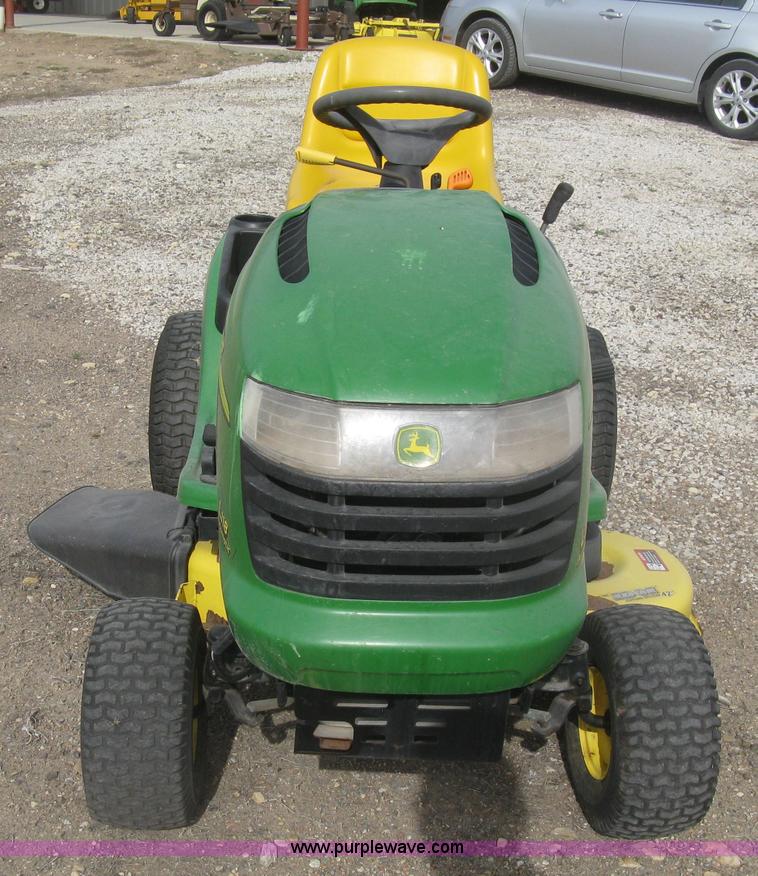 image for item K2994 2005 John Deere L118 riding lawn mower