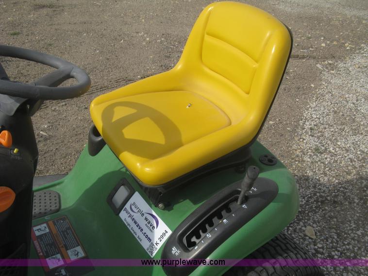 image for item K2994 2005 John Deere L118 riding lawn mower