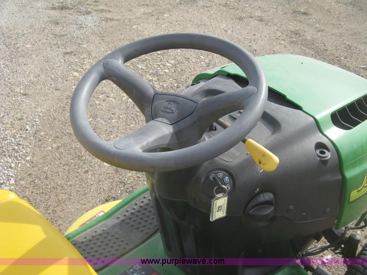 image for item K2994 2005 John Deere L118 riding lawn mower