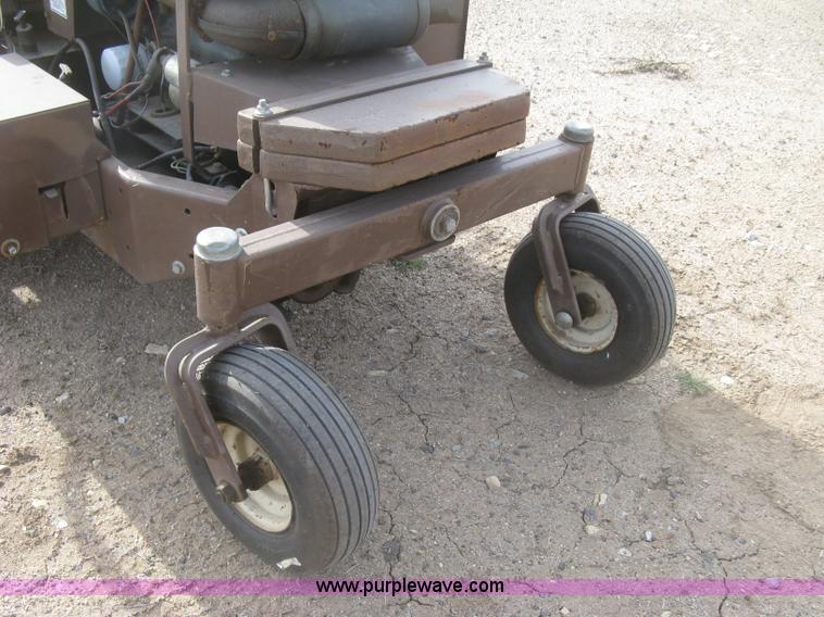 image for item K2995 1994 Grasshopper 725 riding lawn mower