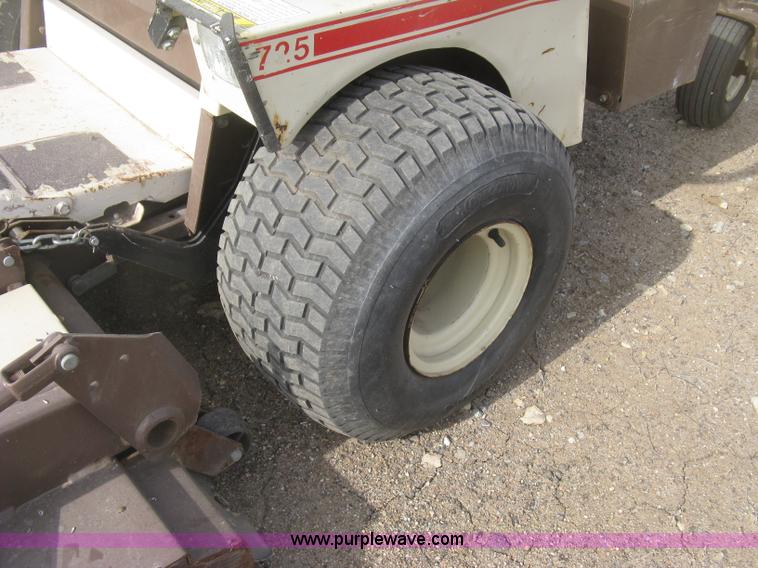 image for item K2995 1994 Grasshopper 725 riding lawn mower