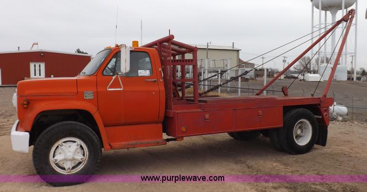 image for item K3761 1975 Chevrolet C65 gin pole truck