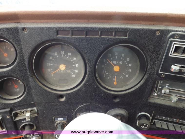 image for item K3761 1975 Chevrolet C65 gin pole truck