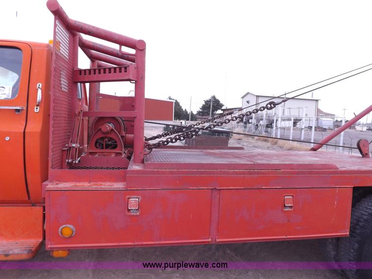 image for item K3761 1975 Chevrolet C65 gin pole truck