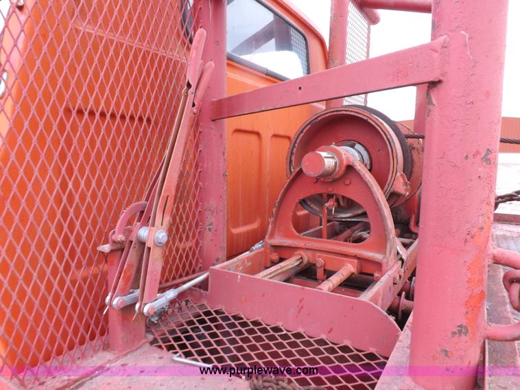 image for item K3761 1975 Chevrolet C65 gin pole truck