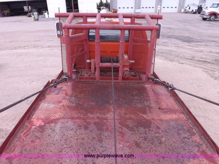 image for item K3761 1975 Chevrolet C65 gin pole truck