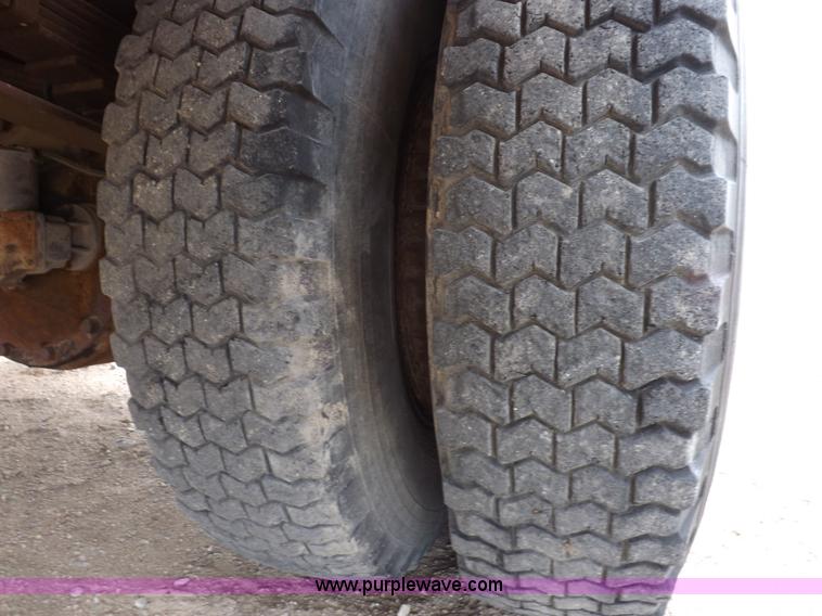 image for item K3761 1975 Chevrolet C65 gin pole truck