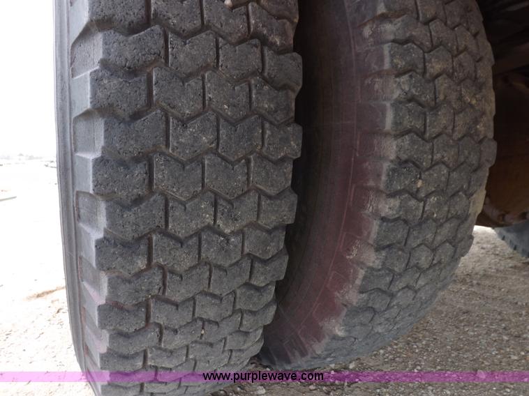 image for item K3761 1975 Chevrolet C65 gin pole truck