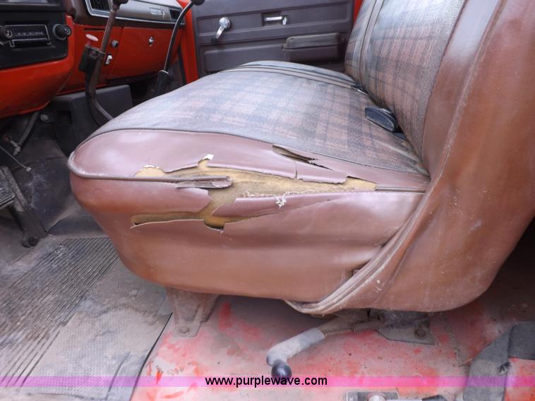 image for item K3761 1975 Chevrolet C65 gin pole truck