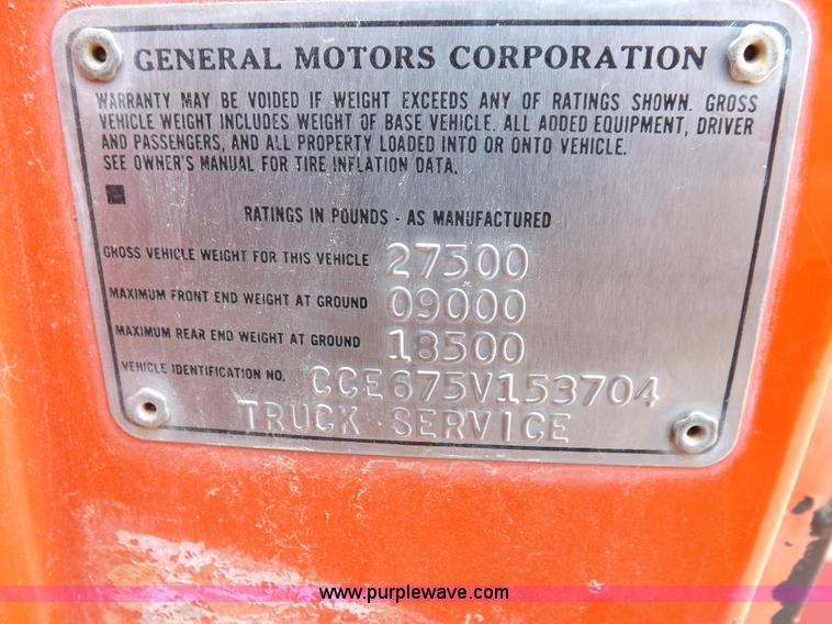 image for item K3761 1975 Chevrolet C65 gin pole truck