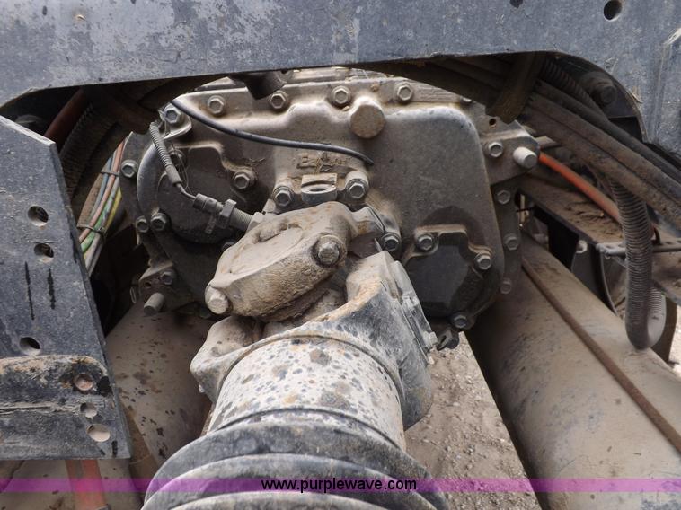 image for item K3762 2002 International 9100i truck chassis