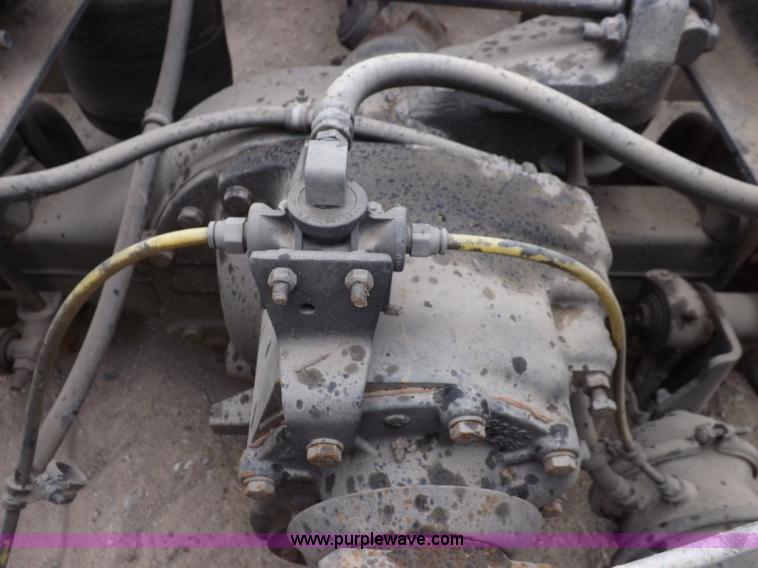 image for item K3762 2002 International 9100i truck chassis