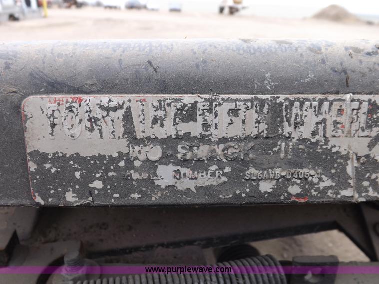 image for item K3762 2002 International 9100i truck chassis