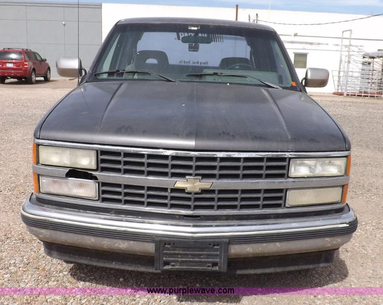 image for item K3766 1992 Chevrolet Silverado 1500 Ext. Cab pickup truck