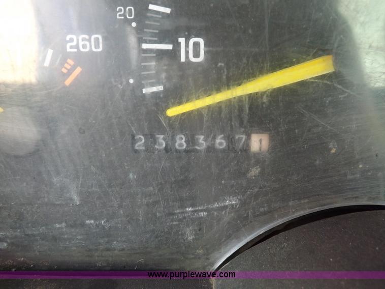 image for item K3766 1992 Chevrolet Silverado 1500 Ext. Cab pickup truck