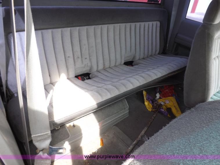 image for item K3766 1992 Chevrolet Silverado 1500 Ext. Cab pickup truck