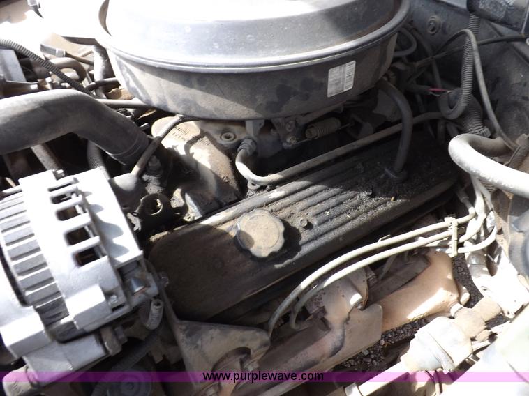 image for item K3766 1992 Chevrolet Silverado 1500 Ext. Cab pickup truck