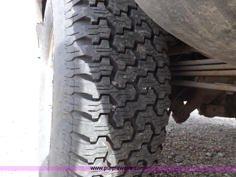 image for item K3766 1992 Chevrolet Silverado 1500 Ext. Cab pickup truck