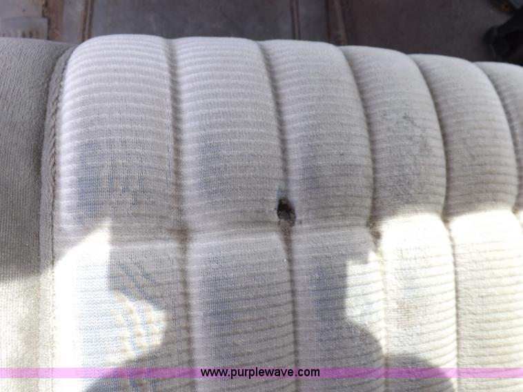 image for item K3766 1992 Chevrolet Silverado 1500 Ext. Cab pickup truck