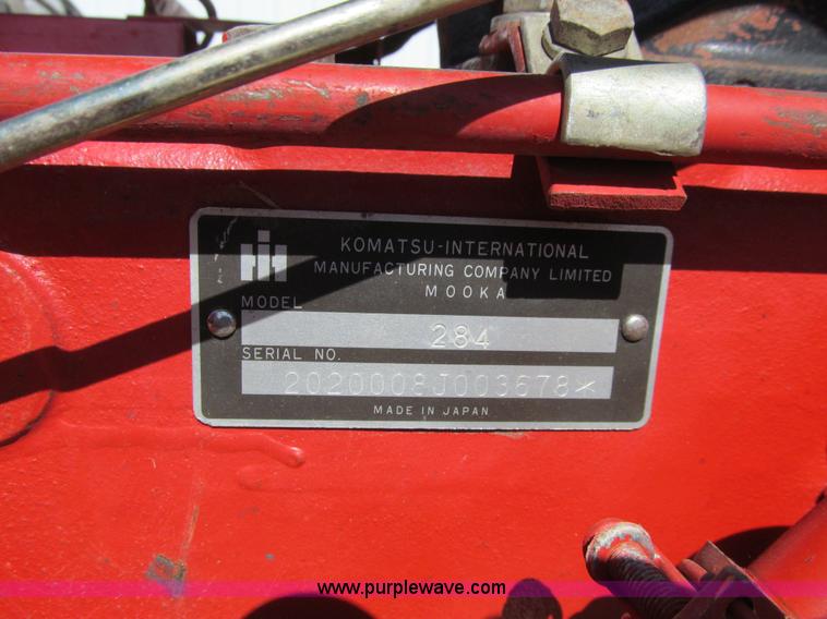 image for item K5520 1983 International 284 tractor