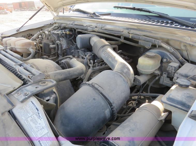 image for item K7026 2000 Ford F350 Super Duty flatbed pickup truck