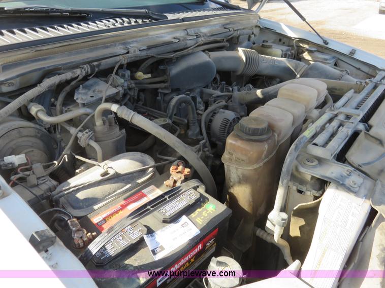 image for item K7026 2000 Ford F350 Super Duty flatbed pickup truck