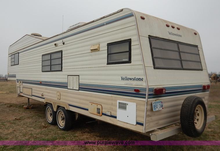 1989 Yellowstone Camino Classic fifth wheel camper in Enterprise, KS ...