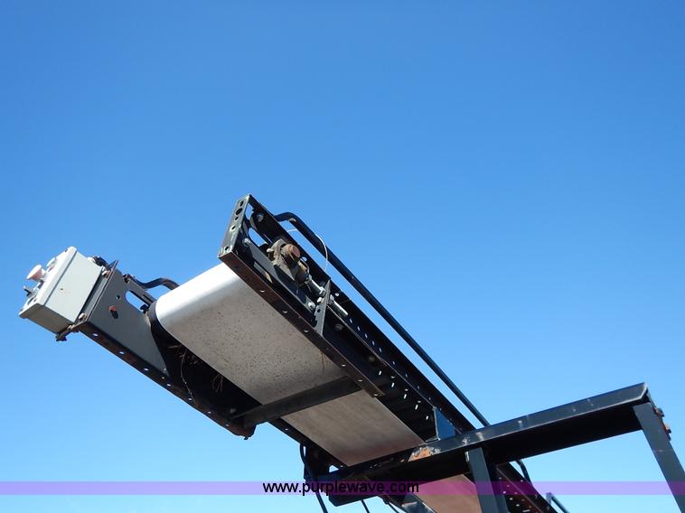 image for item K7322 2003 Crafco EZ Pour 400D asphalt melter/applicator