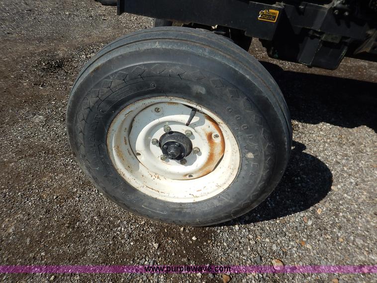 image for item K7323 1985 Allis Chalmers 6140 tractor