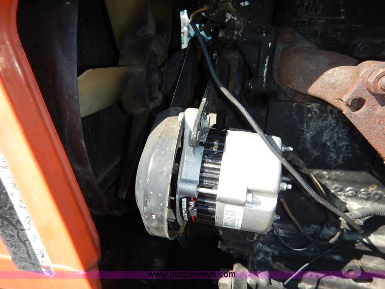 image for item K7323 1985 Allis Chalmers 6140 tractor